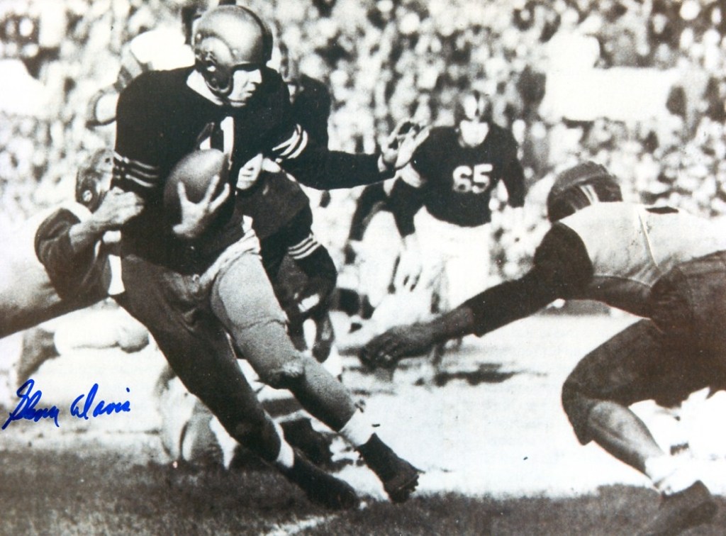 ArmyFB_1945_Davis_photo
