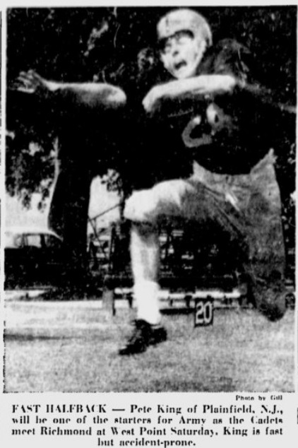 ArmyFB_1961_PeteKing_EveningNews_Sep211961