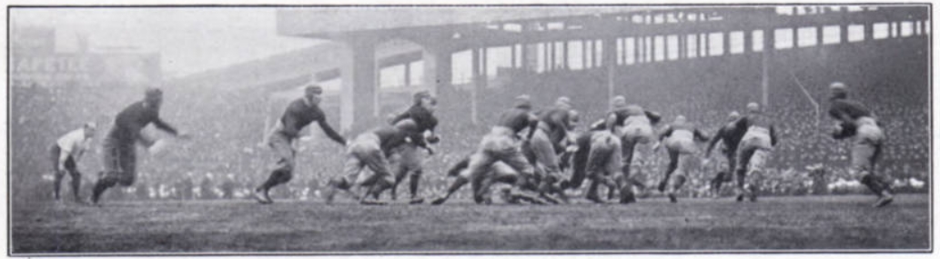 ArmyFB_1920_vsNavy_action
