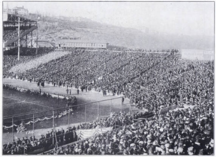 ArmyFB_1920_vsNavy_stadium