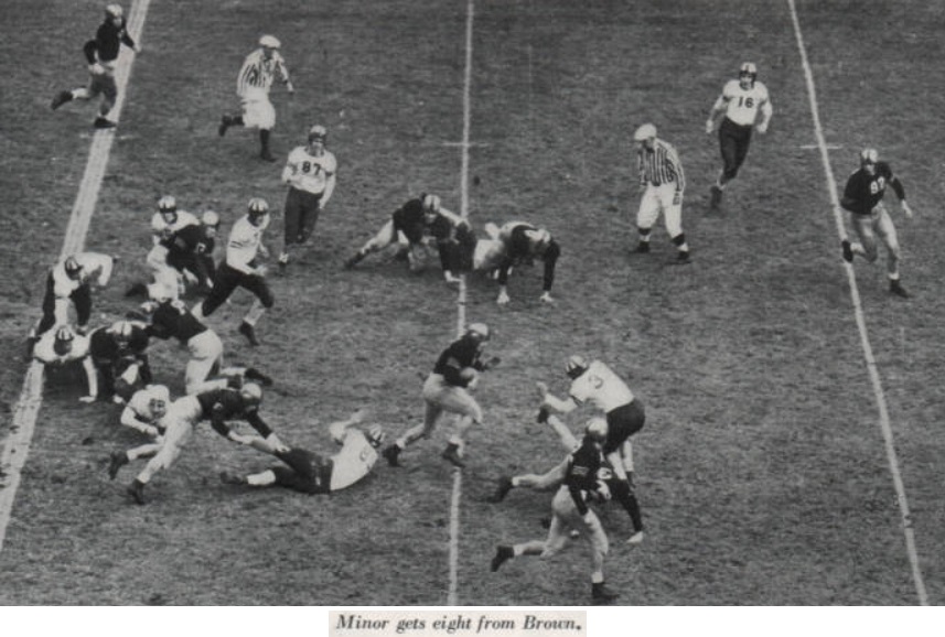 ArmyFB_1943_action-2_Minor-run