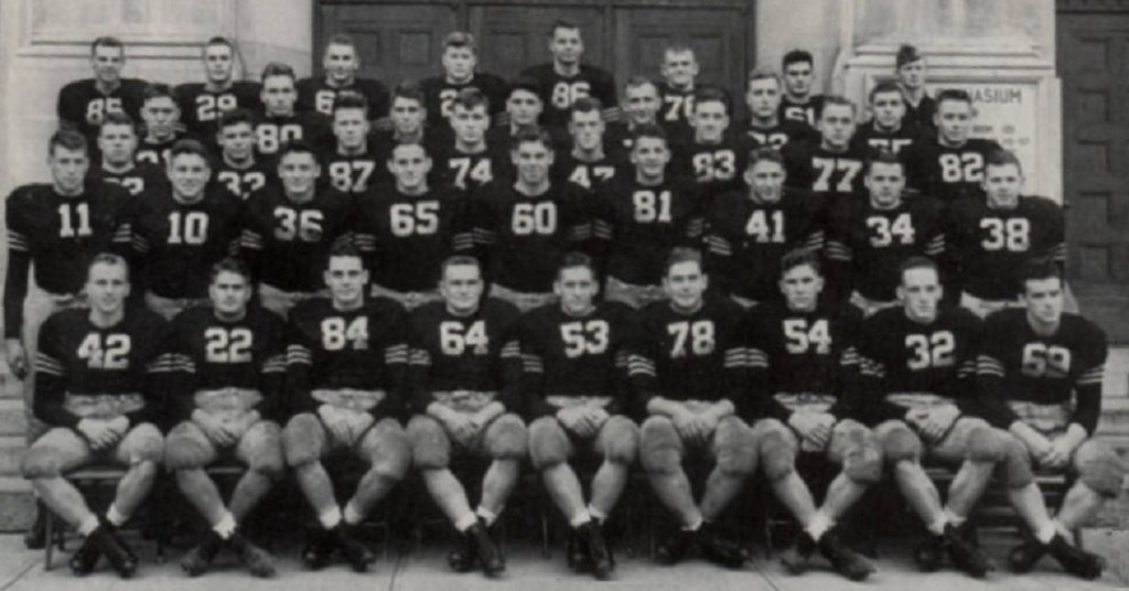 ArmyFB_1943_team