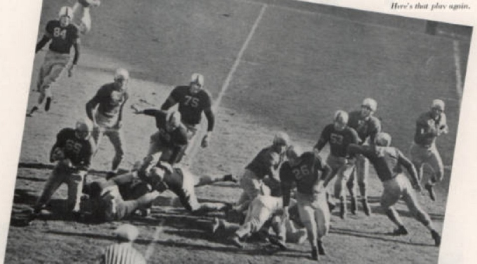 ArmyFB_1943_vsNotreDame-action