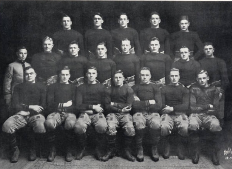 ArmyFB_1919_team_Howitzer20
