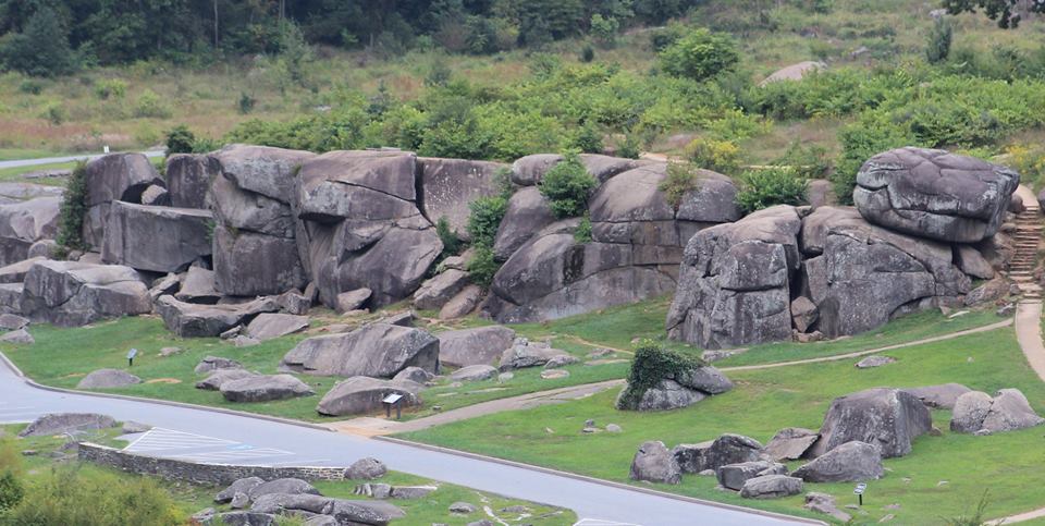 Gettysburg-devils den