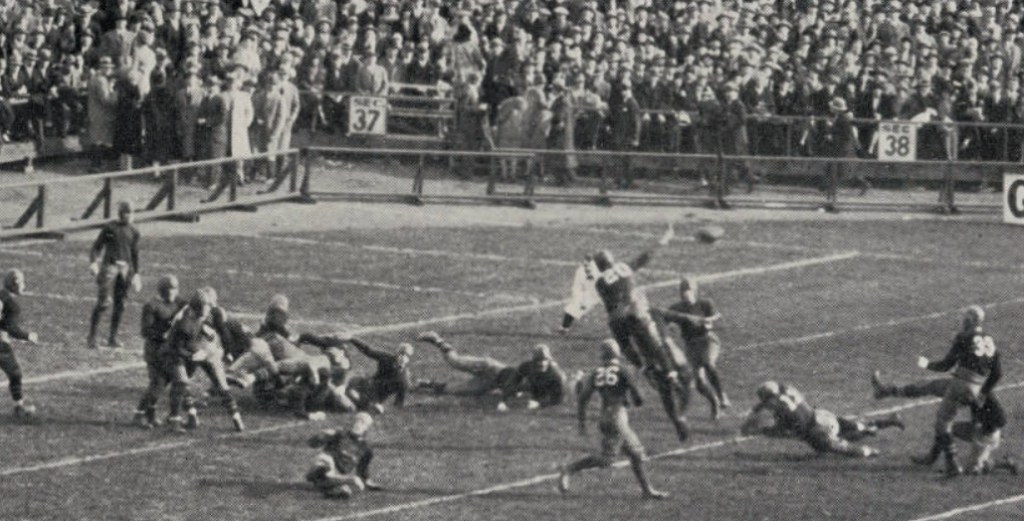 ArmyFB_1927_field-goal