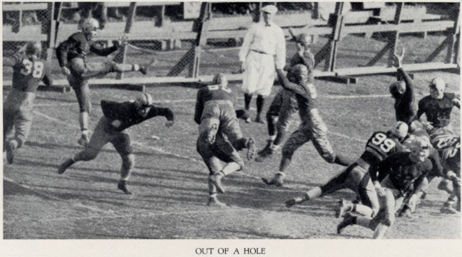 ArmyFB_1933_Buckler-punt