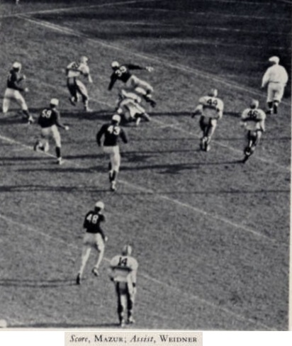 ArmyFB_1940_action-2_Mazur-run