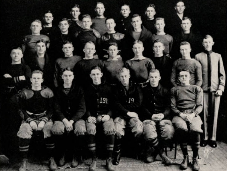 ArmyFB_1917_CullumHall-team_Howitzer1919