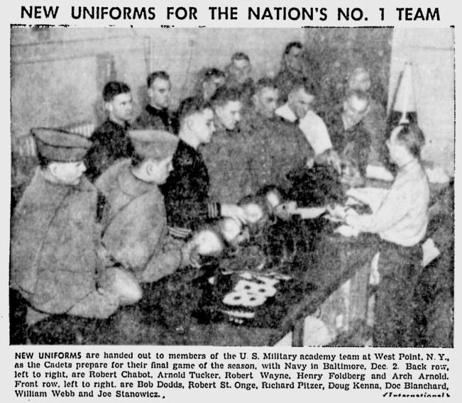 armyfb_1944_newuniforms_greensburgdailytribune_nov301944